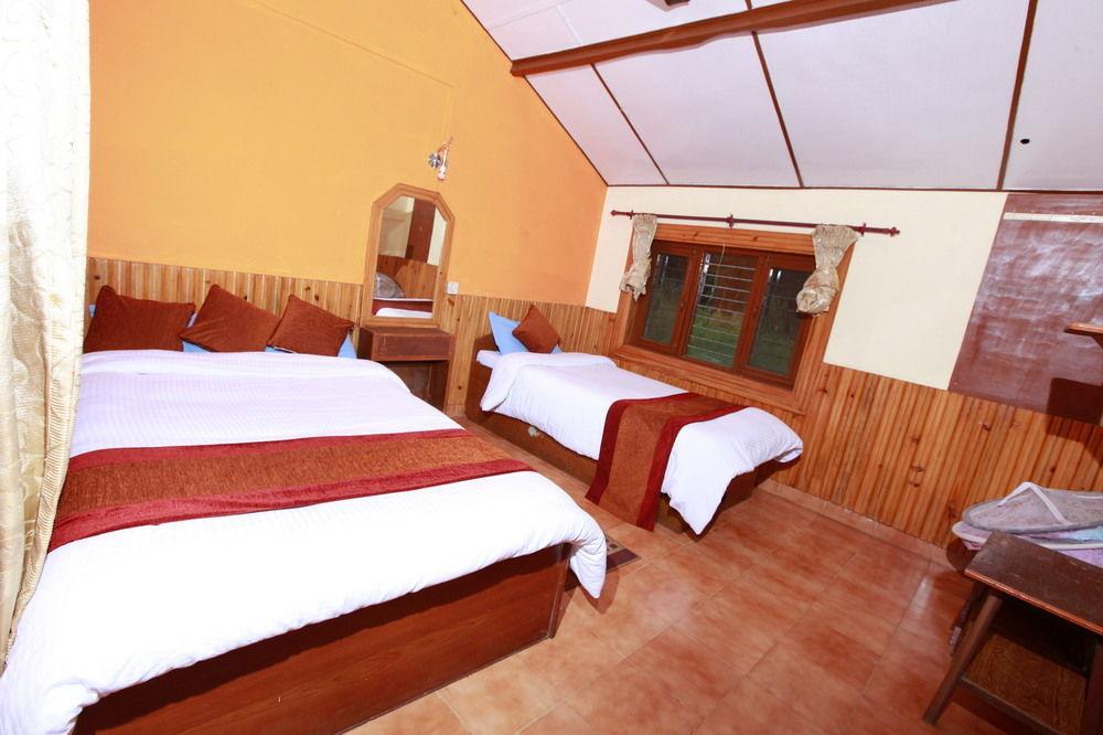 Chitwan Safari Camp & Lodge Sauraha Exterior photo